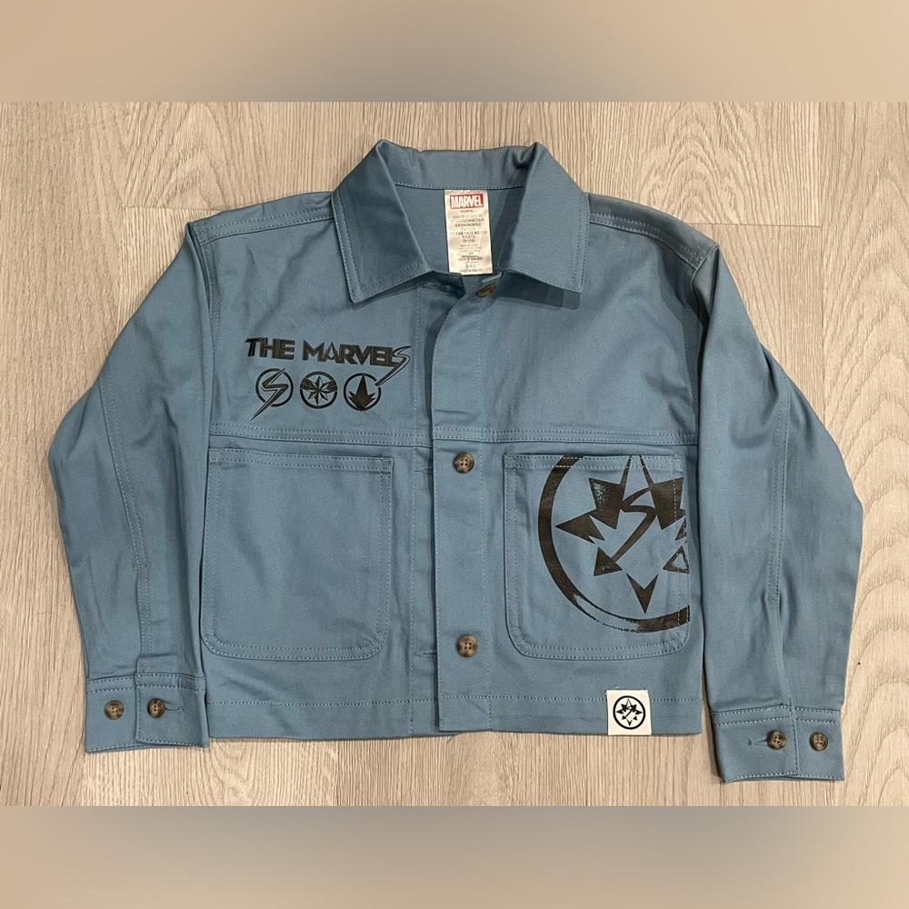 NWOT Walt Disney‎ Parks The Marvels Blue Girls Jacket  in Size 5/6